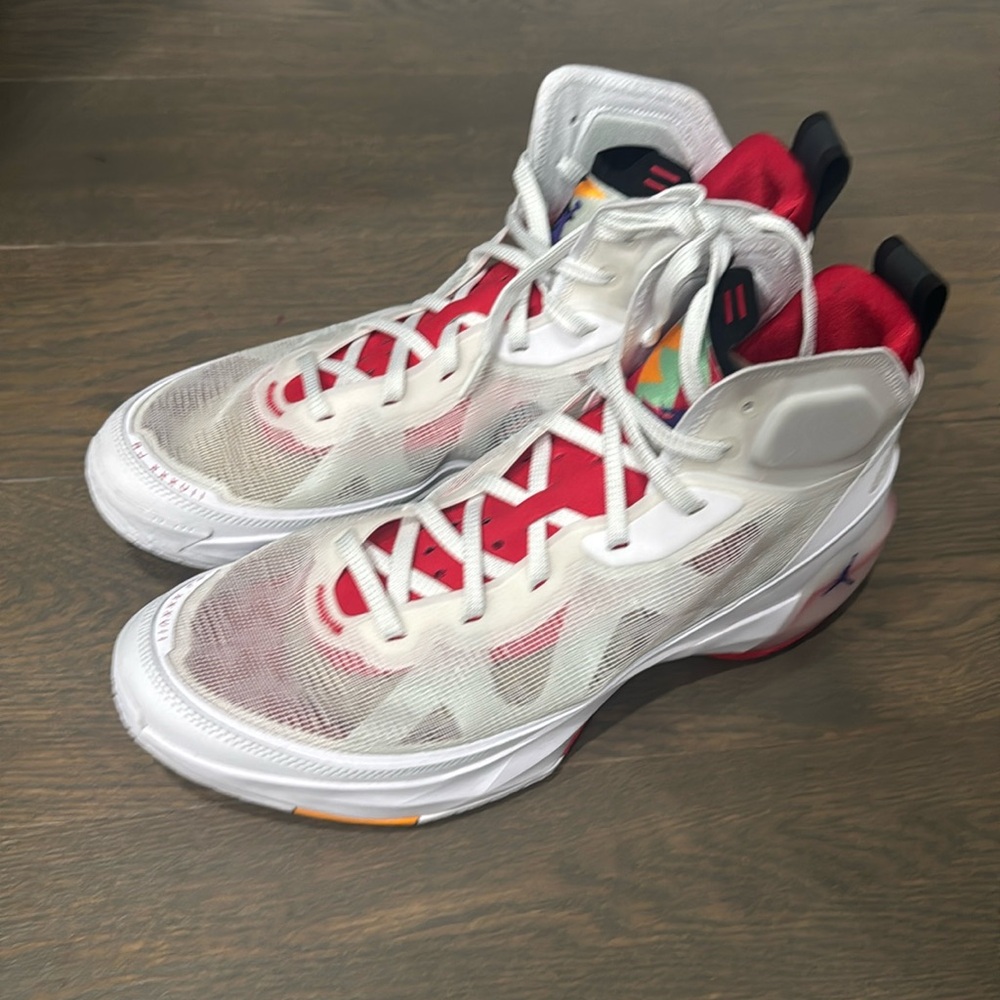 Men’s Jordan Basketball Shoe